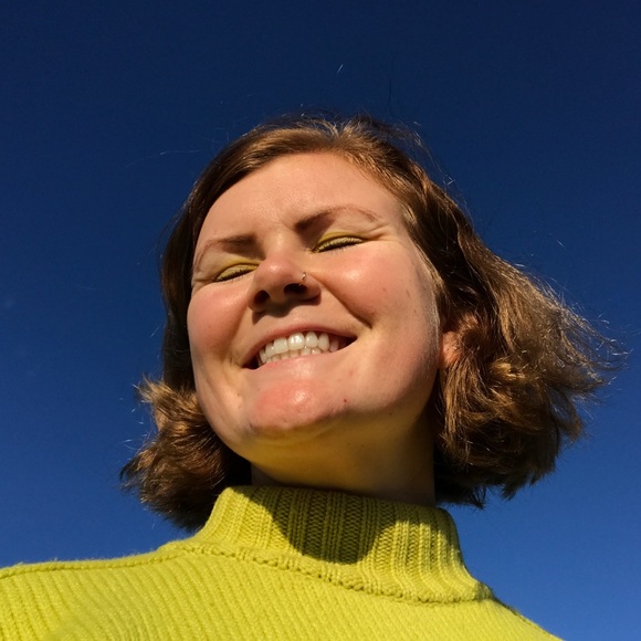 Meet your Posher, Zoe - Picture 1 of 1